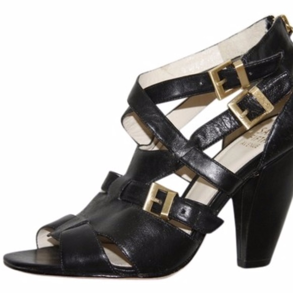 Black high heel strappy shoes, back zip - Picture 2 of 5